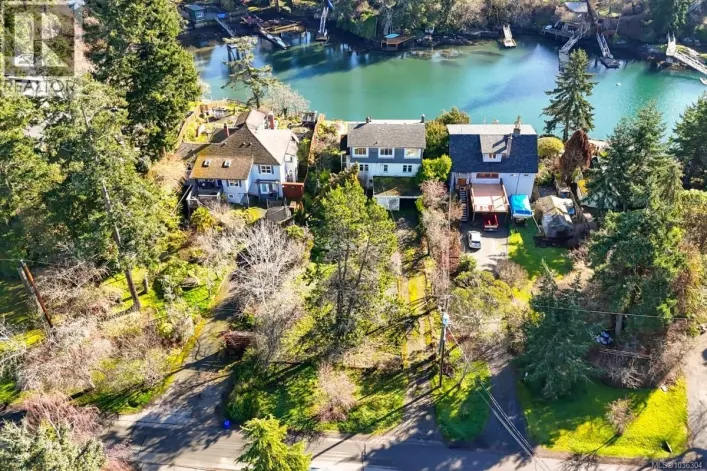 304 Bessborough Ave, View Royal