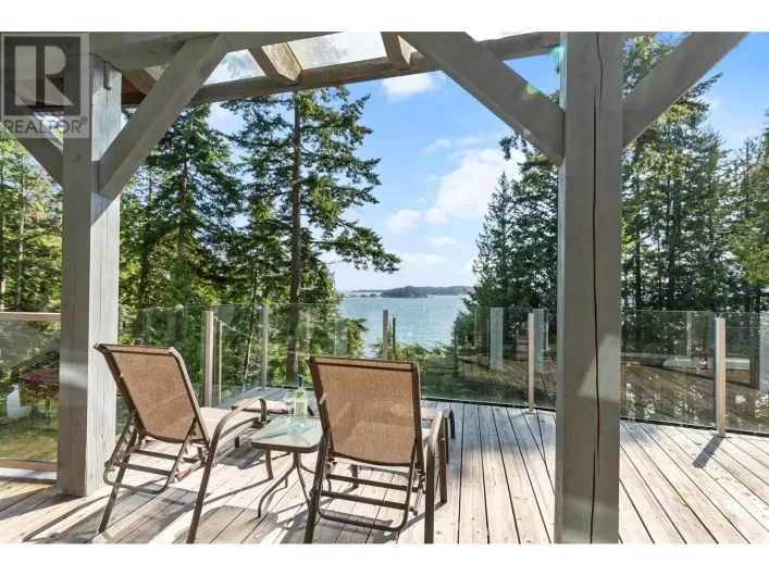 304 ESPLANADE ROAD, Keats Island