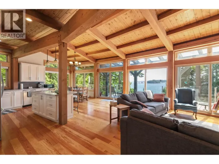 304 ESPLANADE ROAD, Keats Island