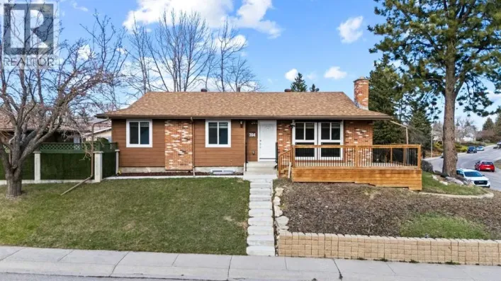 304 Huntbourne Hill NE, Calgary