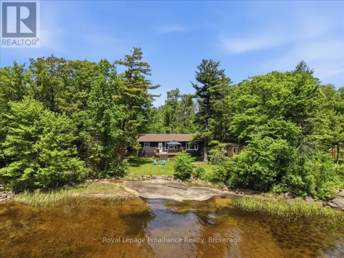 304 LAKEVIEW LANE, Tweed)