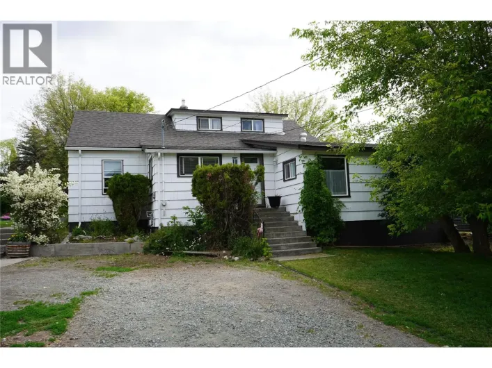 304 MCDONALD Avenue, Clinton