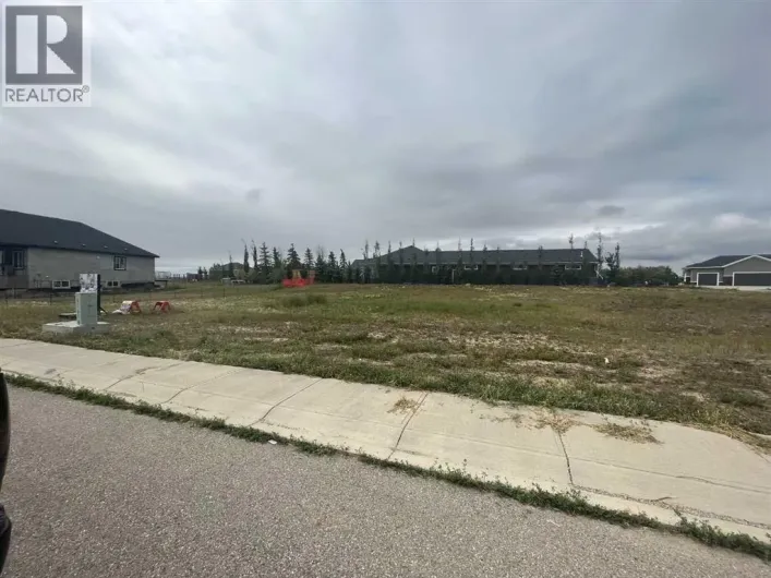 304 Muirfield Crescent, Lyalta