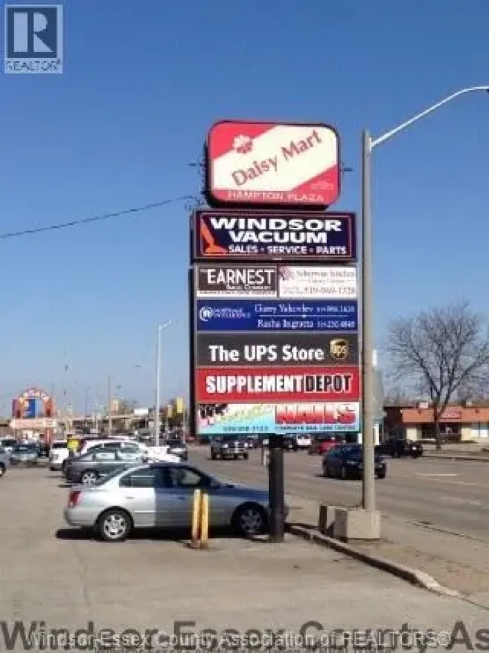 3041 DOUGALL Unit# 10, Windsor