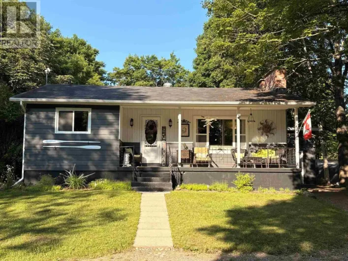 3045 Canoe Point RD, Hilton Beach
