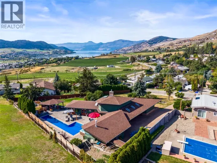 House for sale: 3047 Sunnyview Road, Vernon