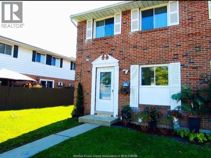 3049 MEADOWBROOK Unit# 29, Windsor