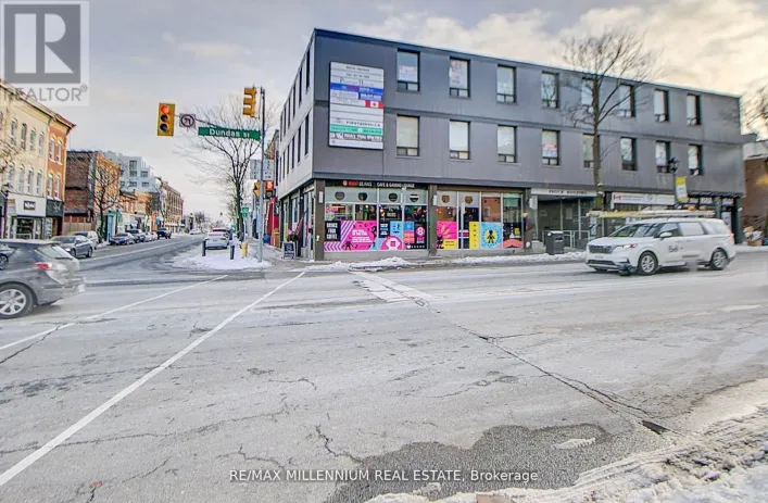 305 - 101 DUNDAS STREET W, Whitby