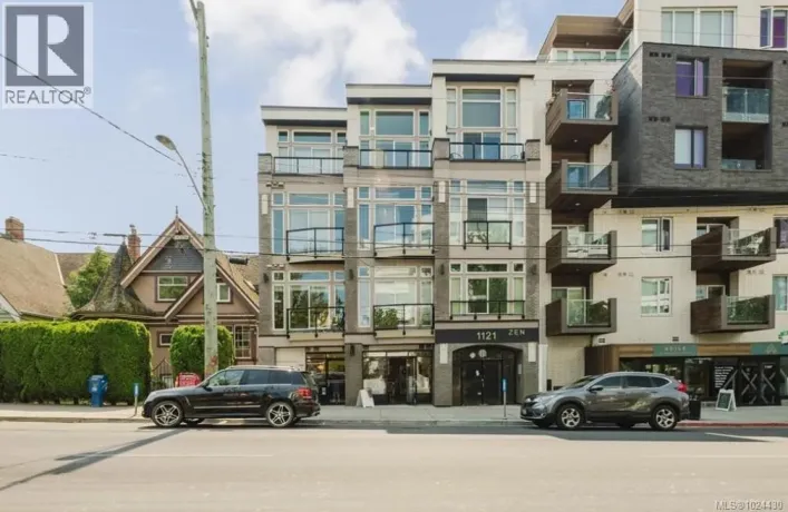 305 1121 Fort St, Victoria