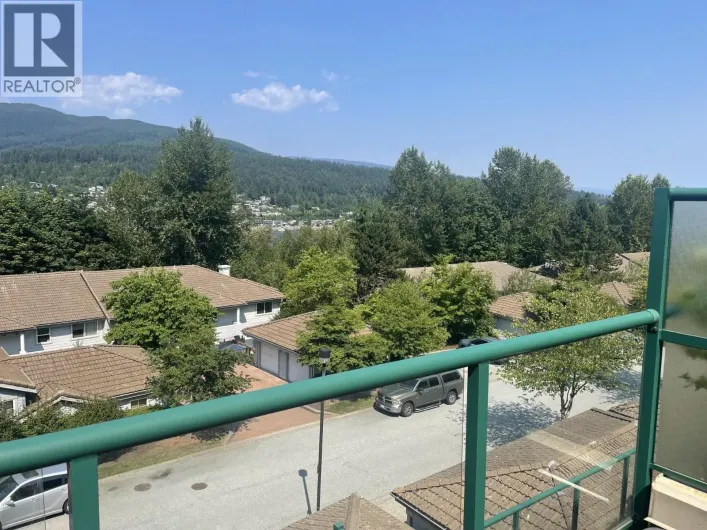 305 121 SHORELINE CIRCLE, Port Moody