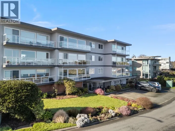 305 1270 Beach Dr, Oak Bay