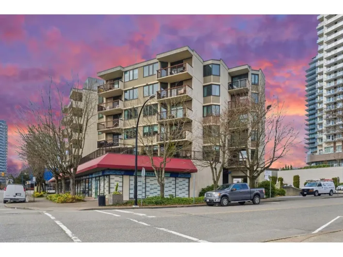305 1521 GEORGE STREET, White Rock