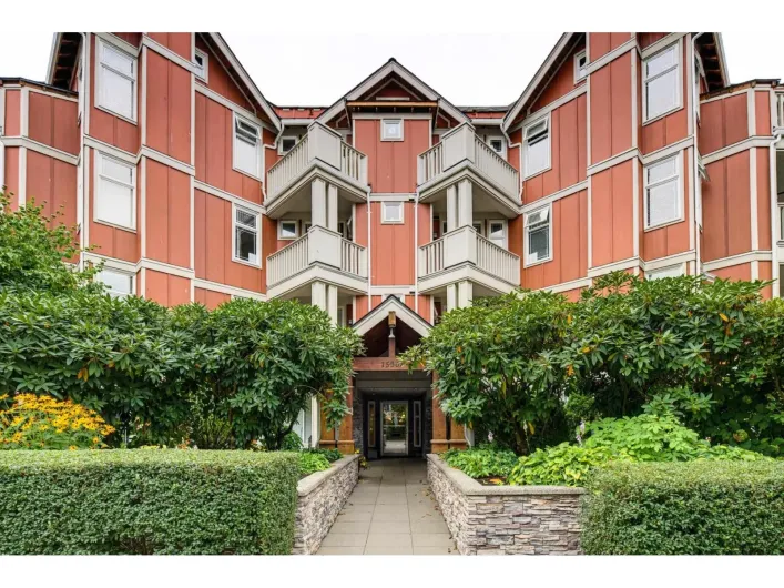 305 15368 16A AVENUE, Surrey