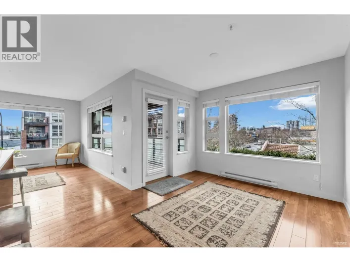 305 1677 LLOYD AVENUE, North Vancouver