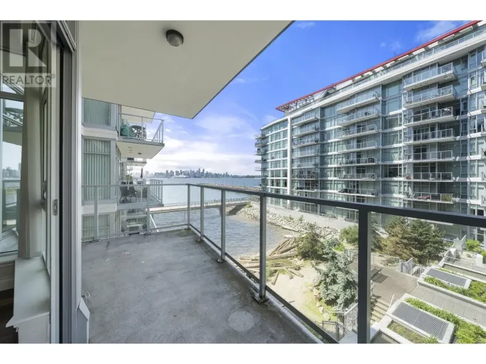 305 185 VICTORY SHIP WAY, North Vancouver