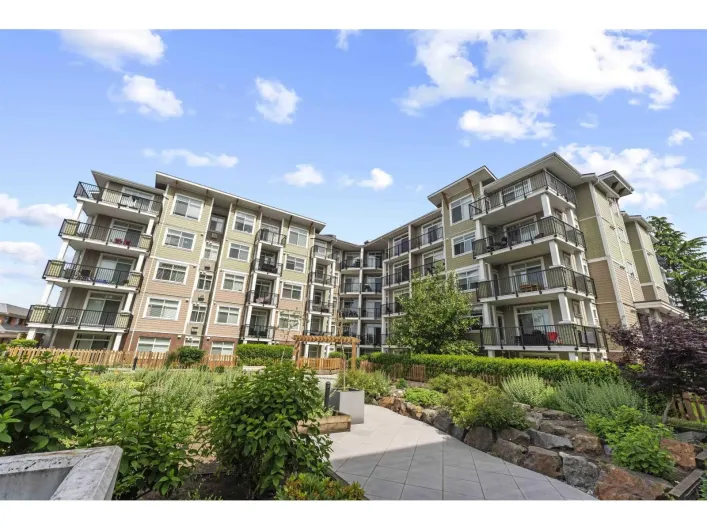 305 20686 EASTLEIGH CRESCENT, Langley