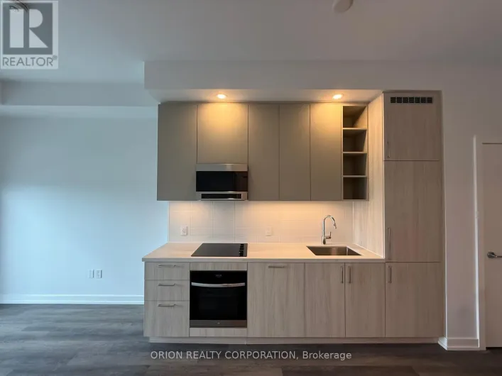 305 - 21 MEADOWDALE ROAD, Vaughan