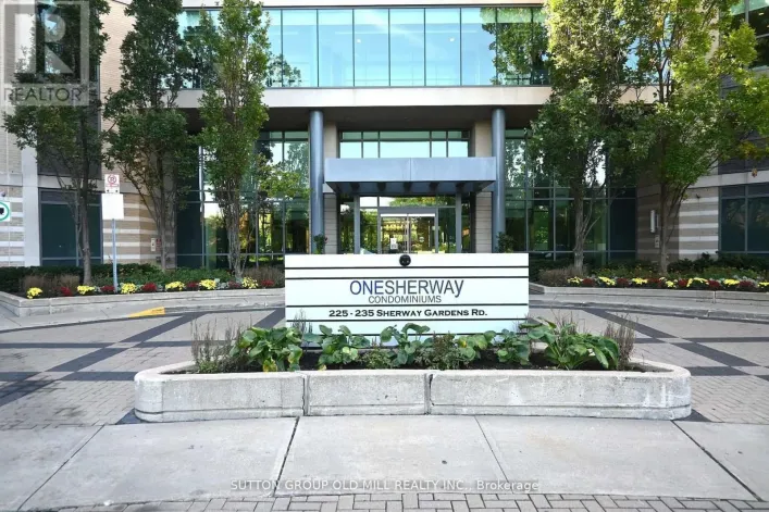 305 - 235 SHERWAY GARDENS ROAD, Toronto
