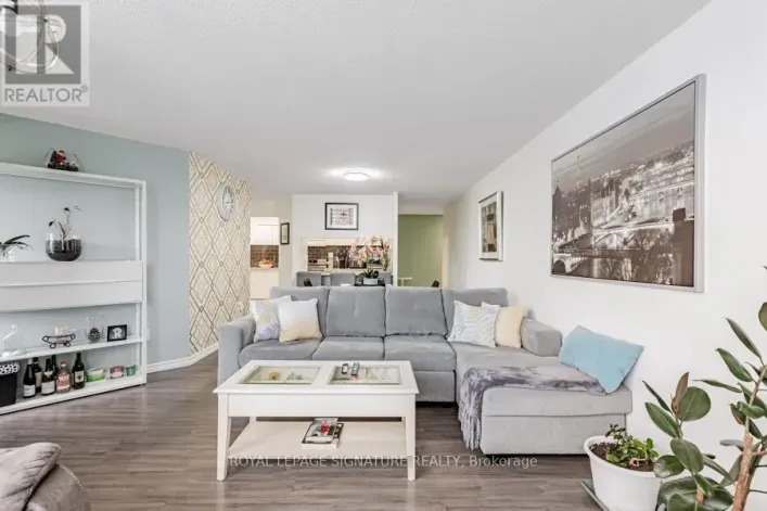 305 - 236 ALBION ROAD, Toronto