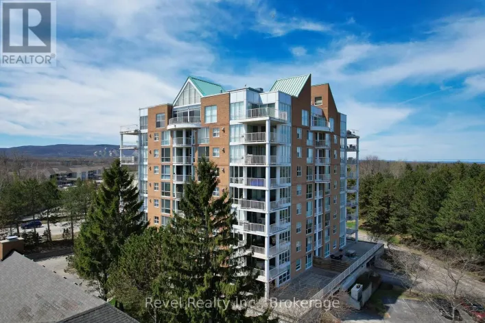 305 - 24 RAMBLINGS WAY, Collingwood