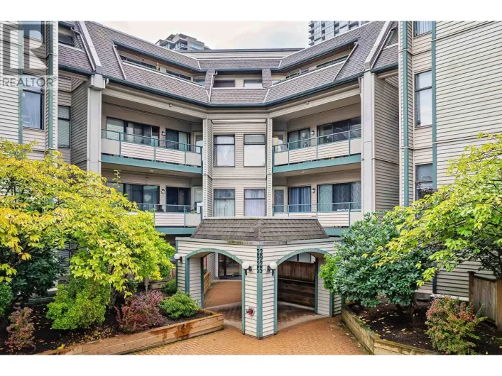 305 2925 GLEN DRIVE, Coquitlam