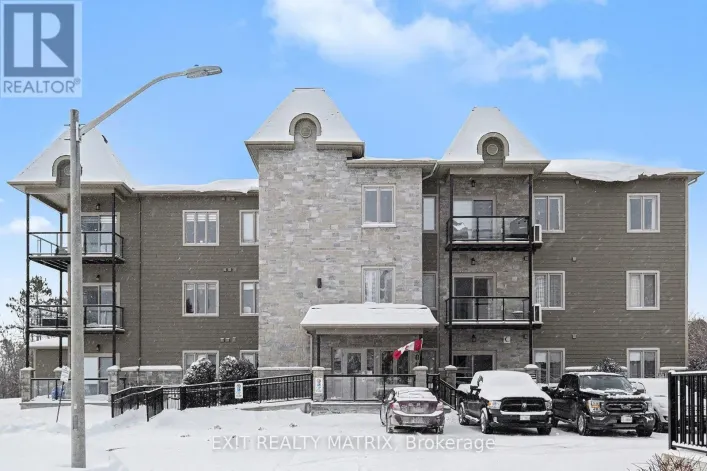 305 - 300 SOLSTICE CRESCENT, Russell