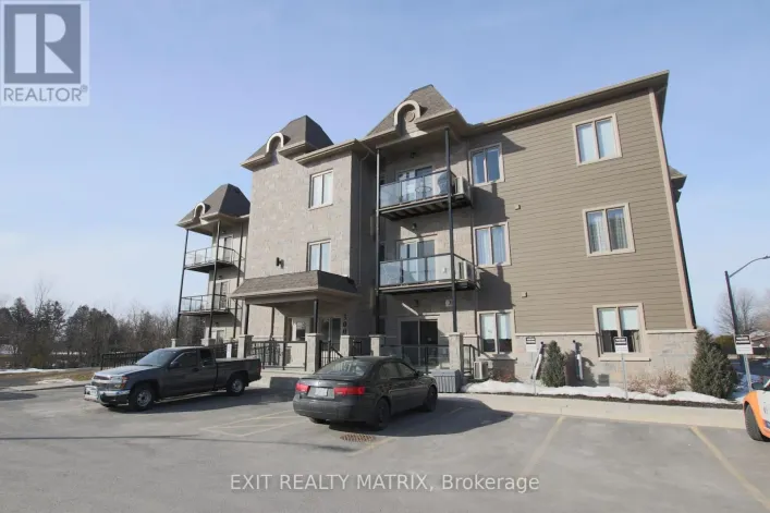 305 - 300 SOLSTICE CRESCENT, Russell