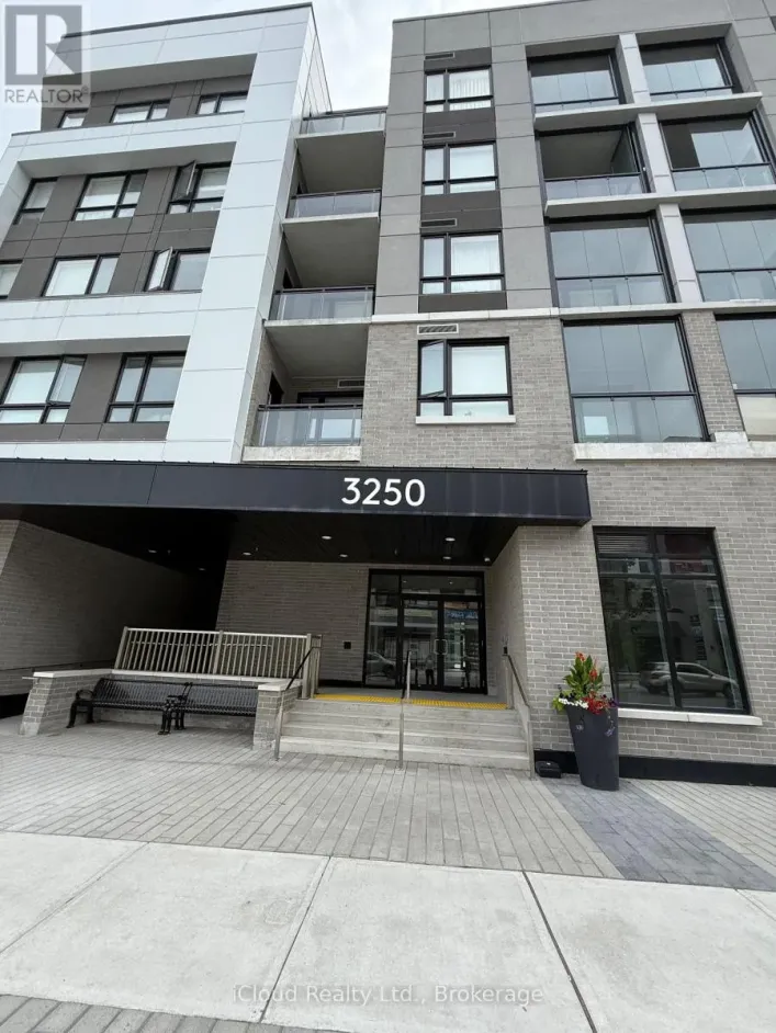 305 - 3250 CARDING MILL TRAIL, Oakville