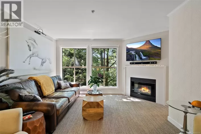 305 3363 Glasgow Ave, Saanich