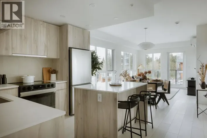 305 3594 MALSUM DRIVE, North Vancouver