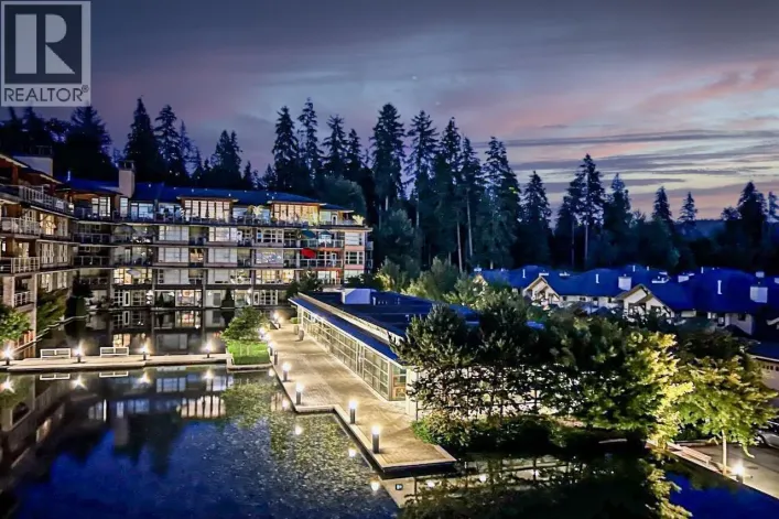 305 3602 ALDERCREST DRIVE, North Vancouver