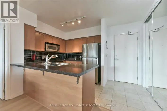 305 - 38 FONTENAY COURT, Toronto