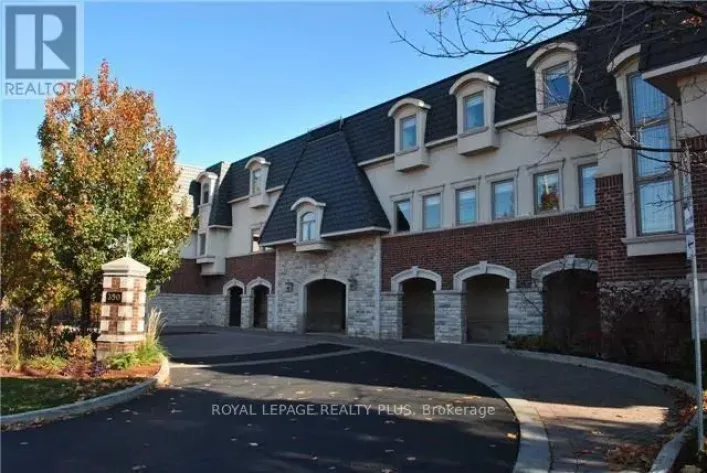 305 - 390 UPPER MIDDLE ROAD E, Oakville