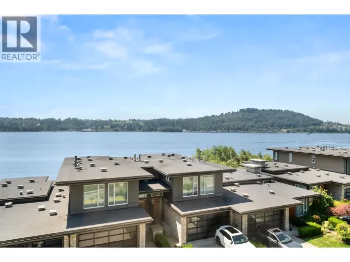305 3911 CATES LANDING WAY, North Vancouver
