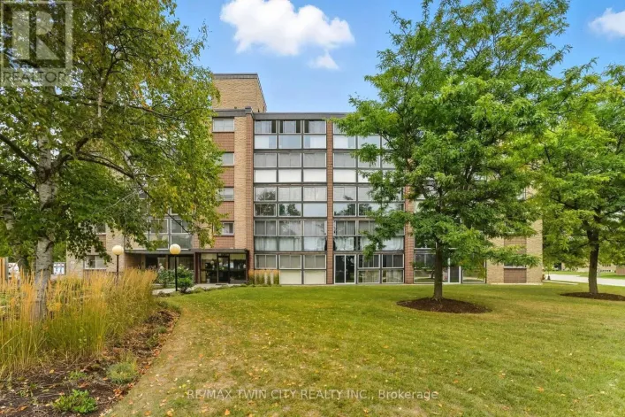 305 - 400 CHAMPLAIN BOULEVARD, Cambridge