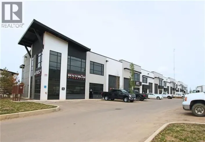 305, 400 MacKenzie Boulevard, Fort McMurray