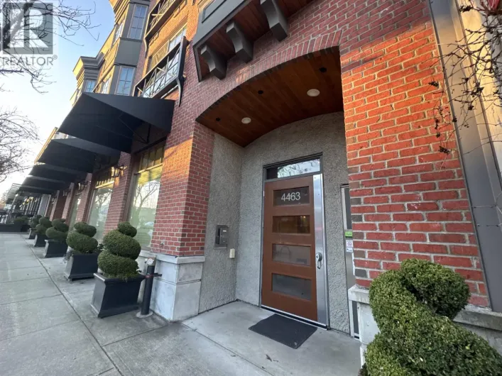 305 4463 W 10TH AVENUE, Vancouver