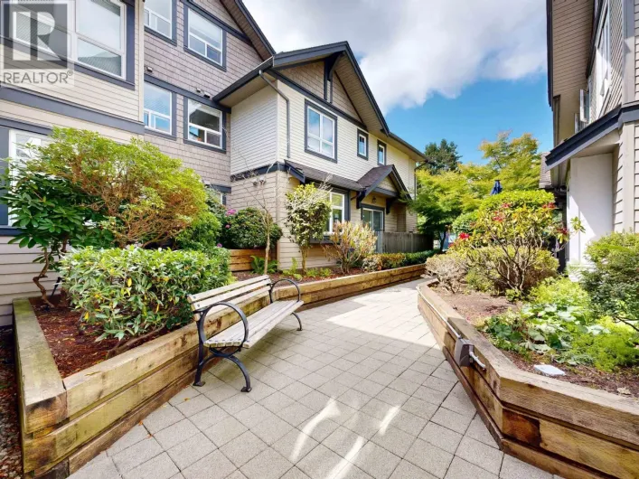 305 4468 ALBERT STREET, Burnaby