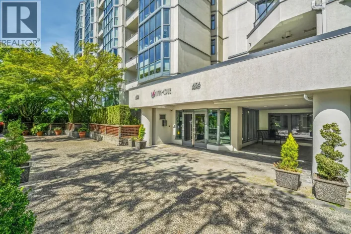 305 456 MOBERLY ROAD, Vancouver