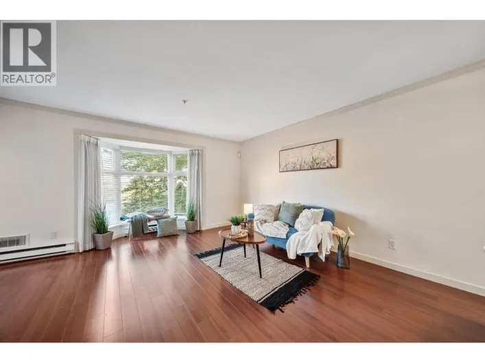 305 526 THIRTEENTH STREET, New Westminster