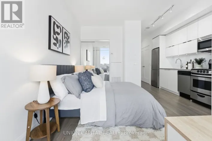 305 - 56 ANNIE CRAIG DRIVE, Toronto