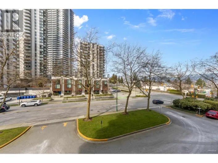 305 6070 MCMURRAY AVENUE, Burnaby
