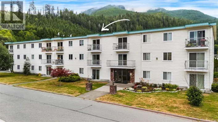 305 611 Macmillan Dr, Sayward