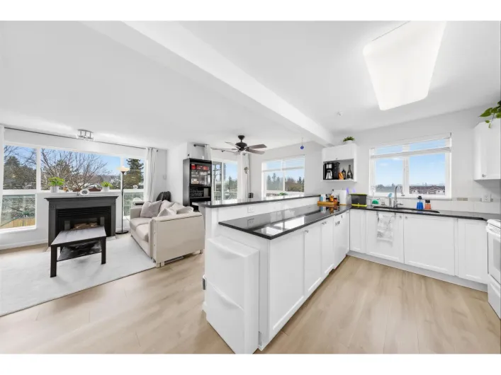 305 6390 196 STREET, Langley