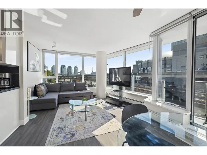 305 689 ABBOTT STREET, Vancouver