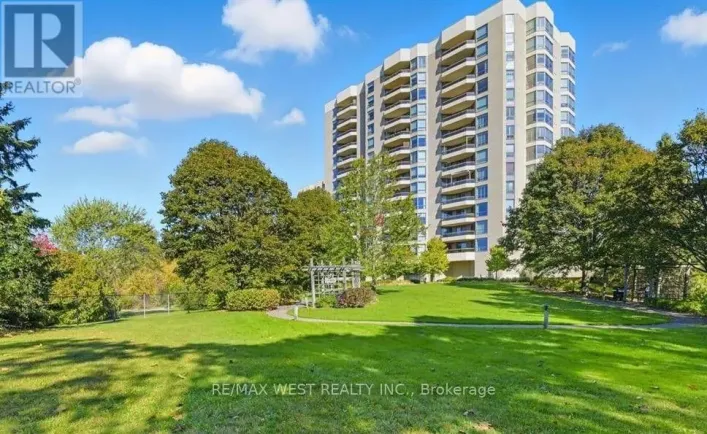 305 - 700 WILSON ROAD N, Oshawa