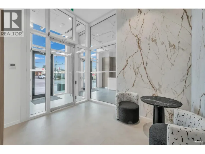 305 8415 GRANVILLE STREET, Vancouver