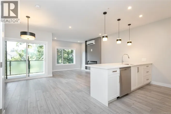 305 924 Jenkins Ave, Langford