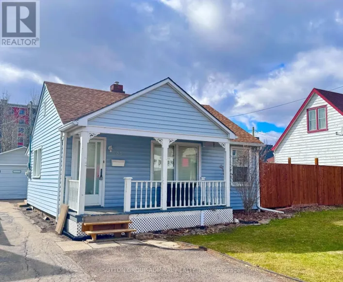 305 CROWLAND AVENUE, Welland