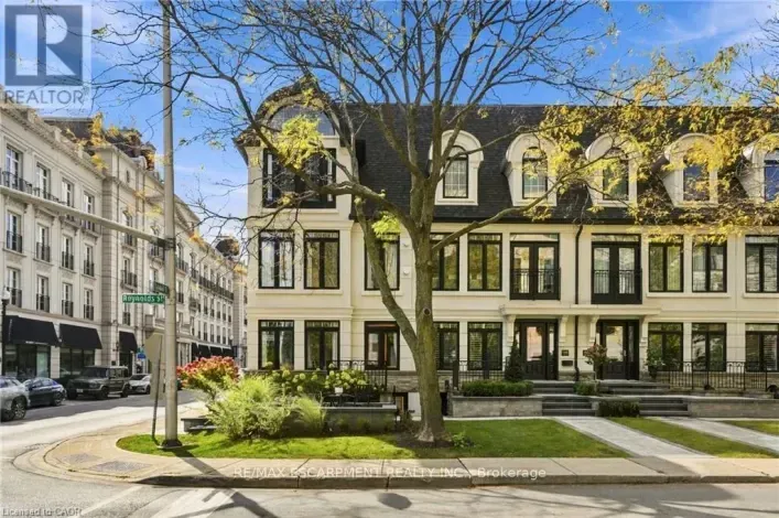 305 RANDALL STREET, Oakville